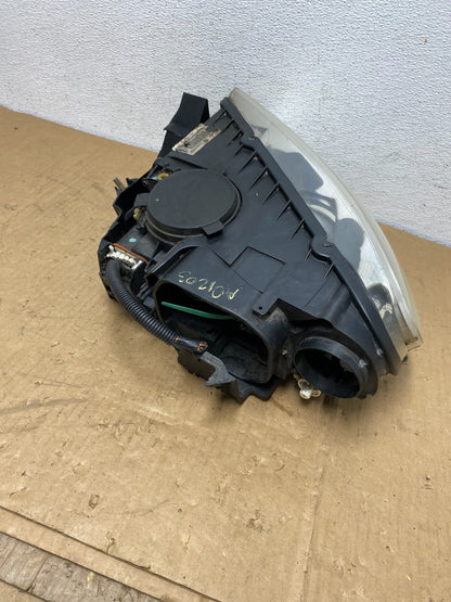 2004 to 2007 Volkswagen Touareg Right Passenger Halogen Headlight AA4296 DW6
