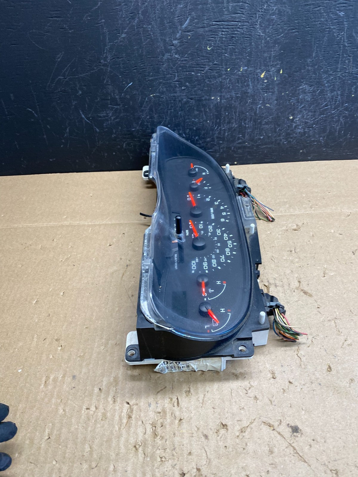 2006 Ford E350 Gauge Speedometer Cluster ac6672 DG2