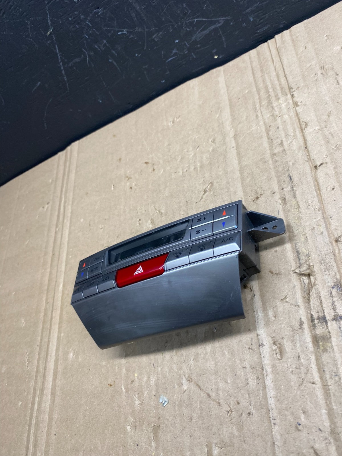 2010 - 2014 Subaru Outback Legacy A/C Heater Climate Control Unit Oem ab8959 DG2