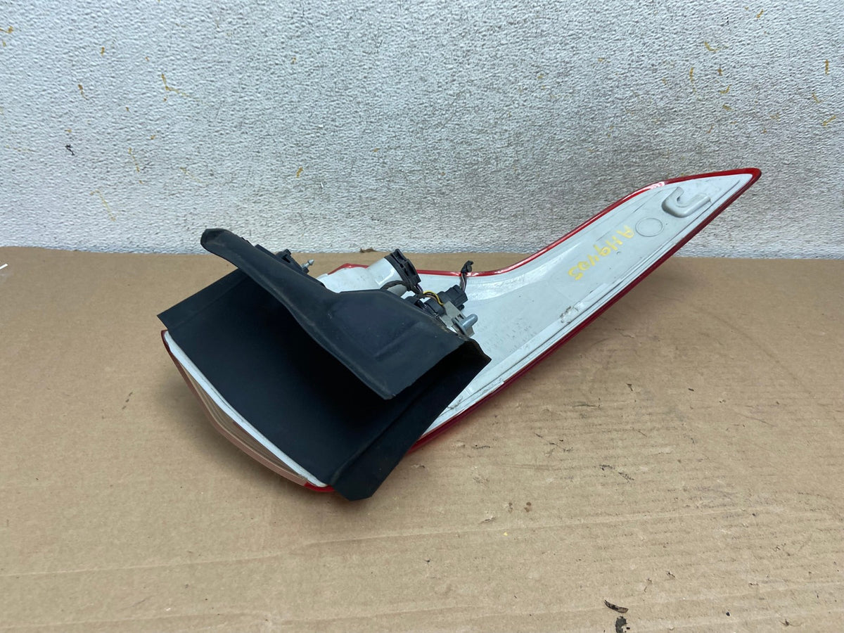 2013 to 2016 Ford Escape Right Passenger RH Side Tail Light AH9405 LK4