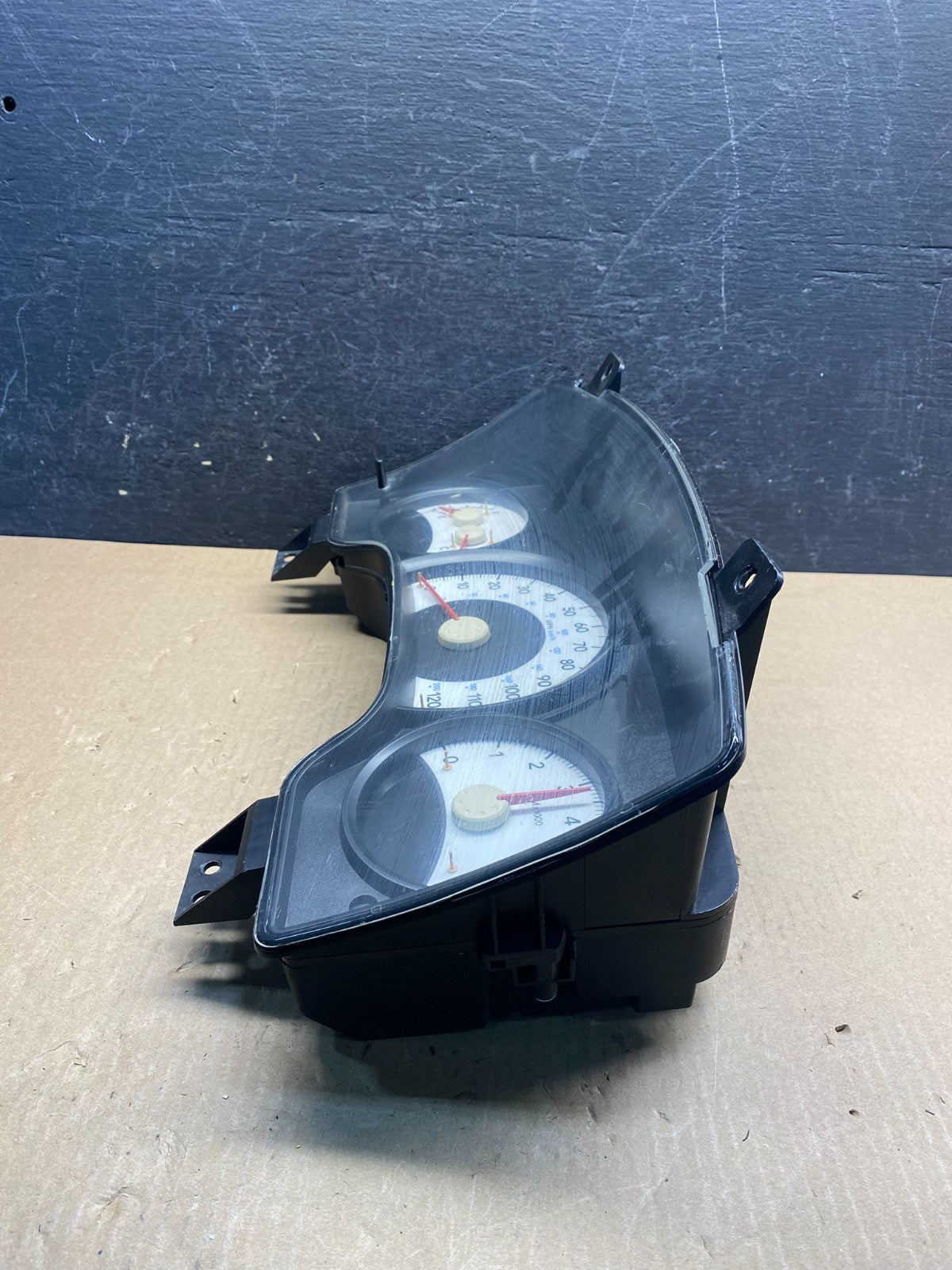 2005 Dodge Dakota Speedometer Instrument Cluster Gauge AG1843 DG2