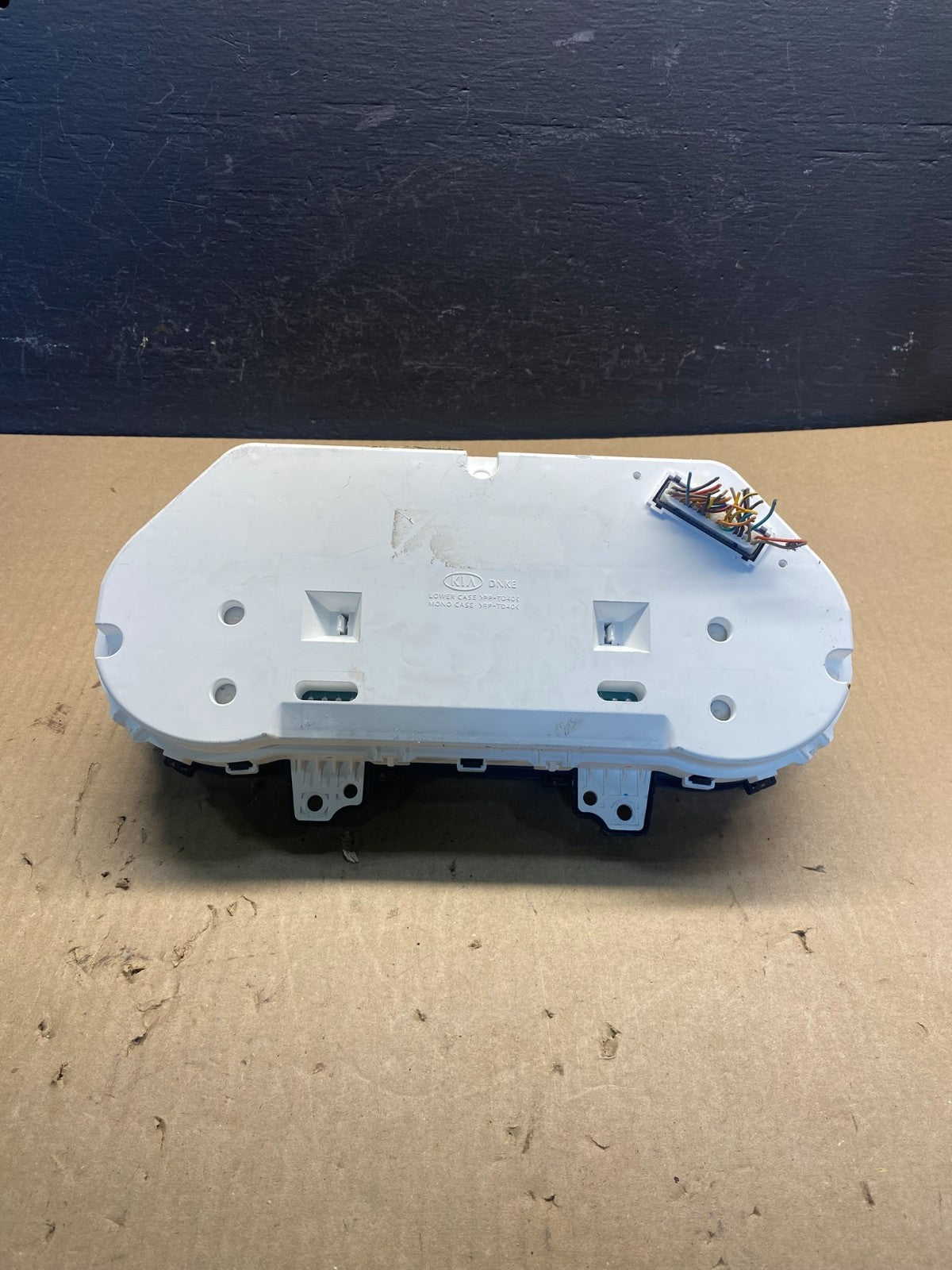 2016 2017 2018 Kia Sorento Speedometer Cluster Gauge Bezel Trim AC8917 DG6