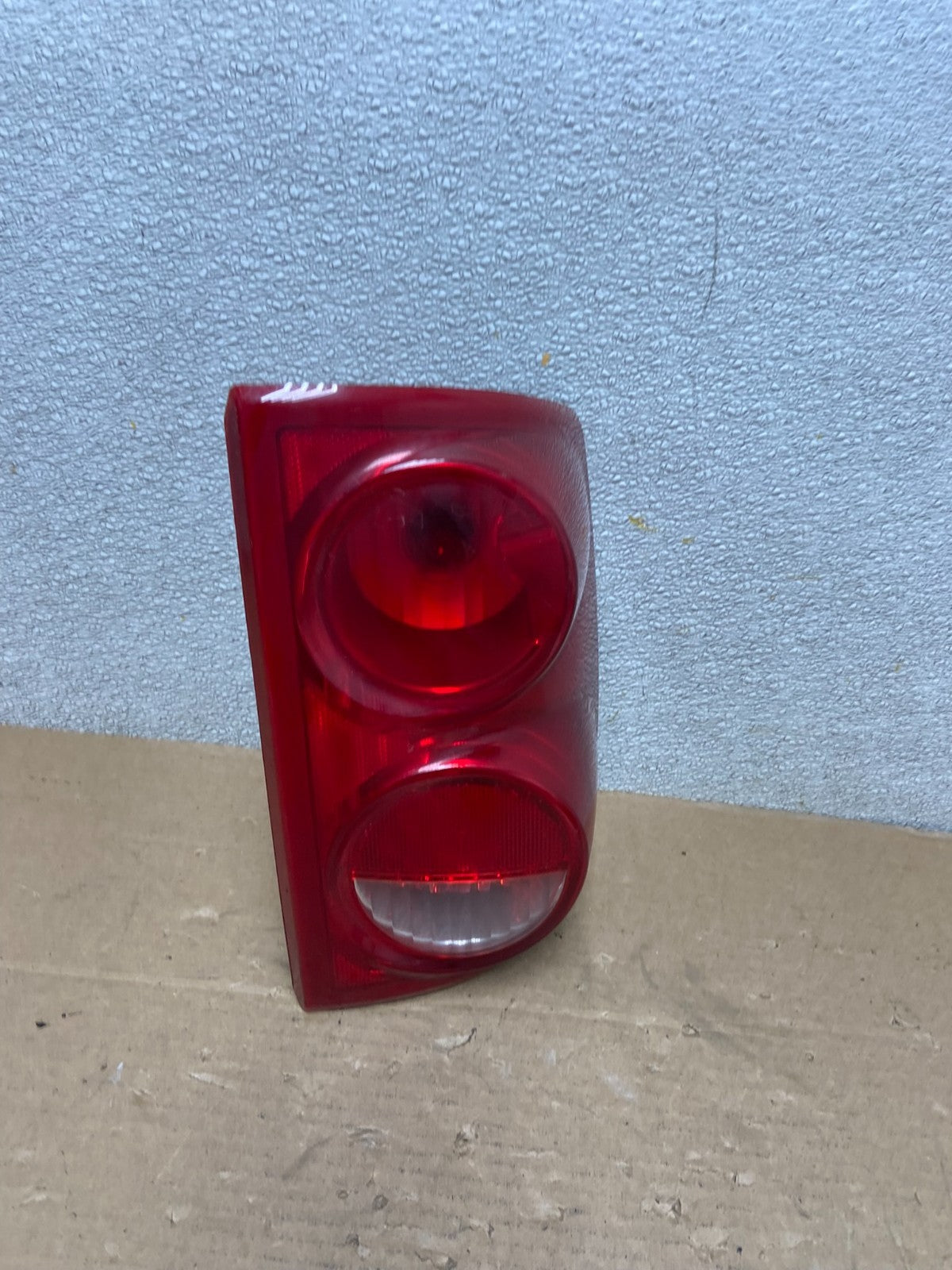 2005-2011 Dodge Dakota Right Passenger Rh Side Tail Light Oem AB4555 LK2