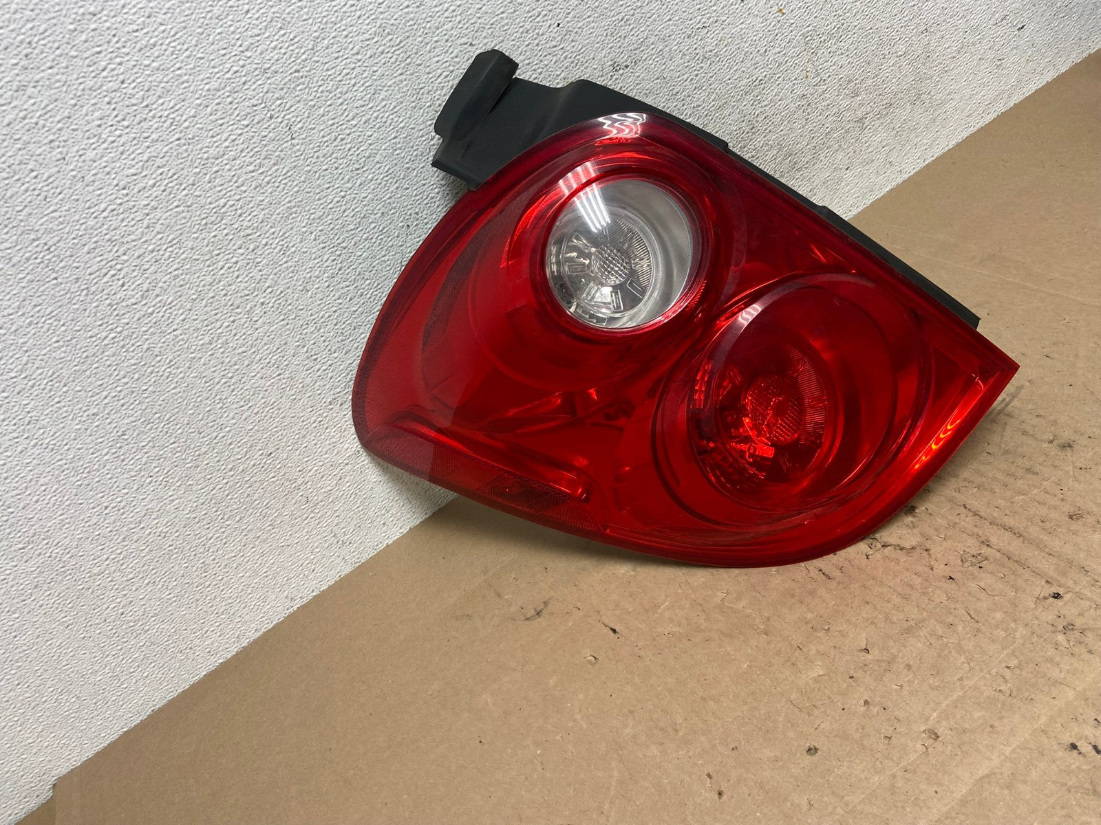 2010 to 2015 Chevrolet Equinox Left Driver Lh Side Tail Light AE6105 LK2