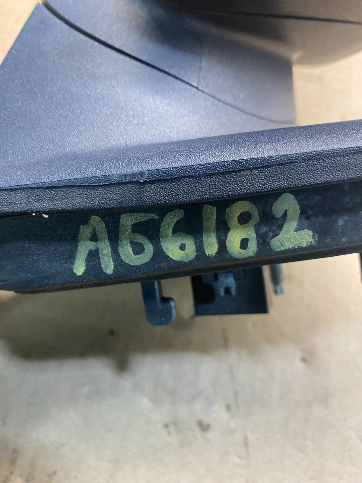 2010 to 2018 Ford Taurus Right Passenger View Door Mirror AG6182 DG11