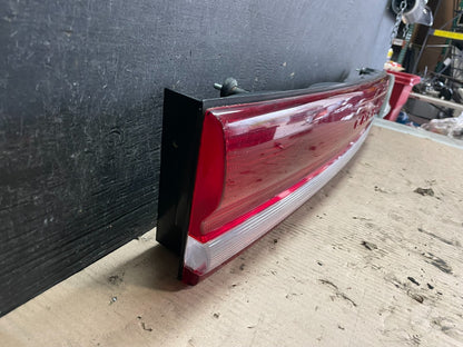 1993 to 1997 Chrysler Concorde Center Trunk Tail light L9384 PS2