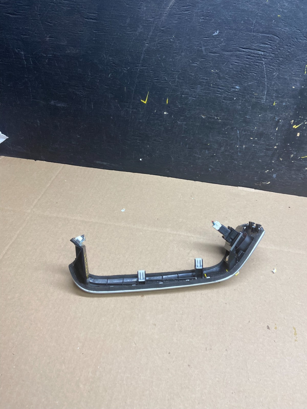 2009-2010 Nissan Murano Dash Trim Panel With Hazard Buttom Switch OEM t9091 DG3
