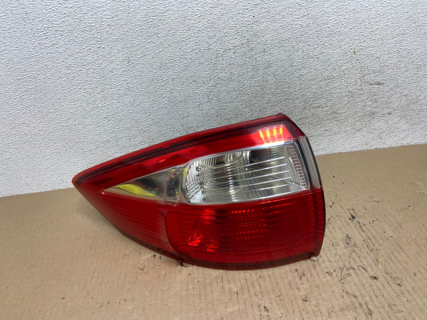 2013 to 2016 Ford C-Max Left Driver Side Tail light AF5909 LK0