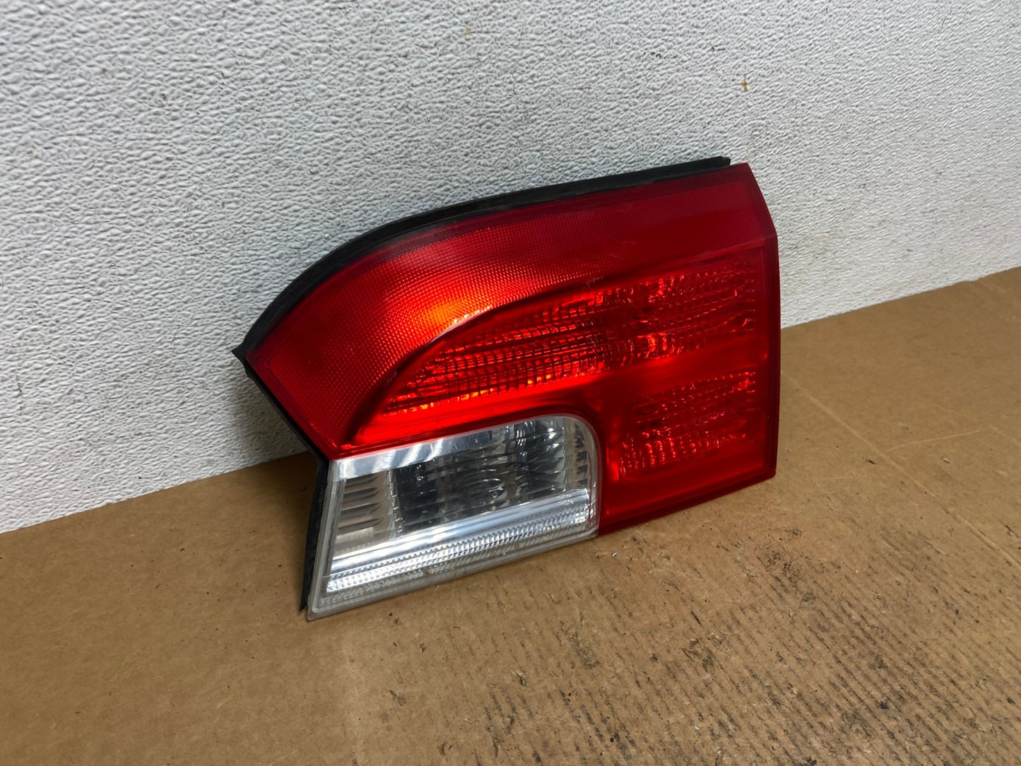 2010 - 2017 GMC Terrain Tail Light Inner Right Passenger Rh AE1314 LK2