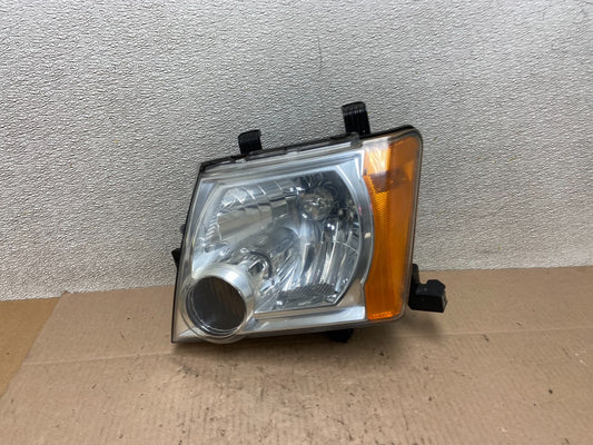 2005 - 2015 Nissan Xterra Driver Left LH Side Headlight Z4070 DW0