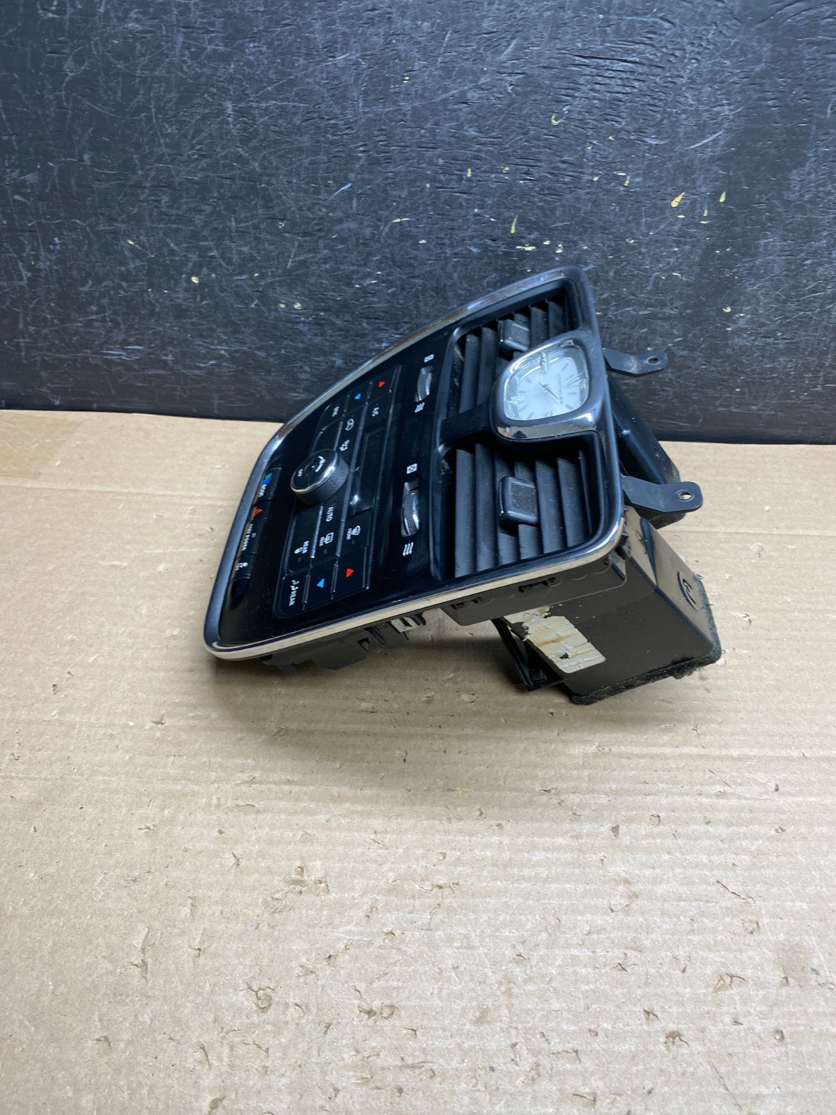 2011-2016 Dodge Grand Caravan Temperature Climate Control AC Heater AG6392 DG3
