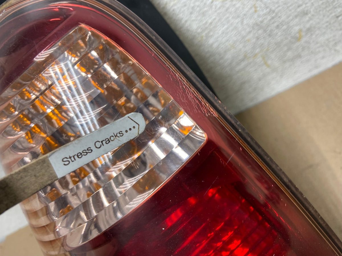 2003 2004 2005 Toyota 4Runner Left Driver LH Side Tail Light AH5845 LK4