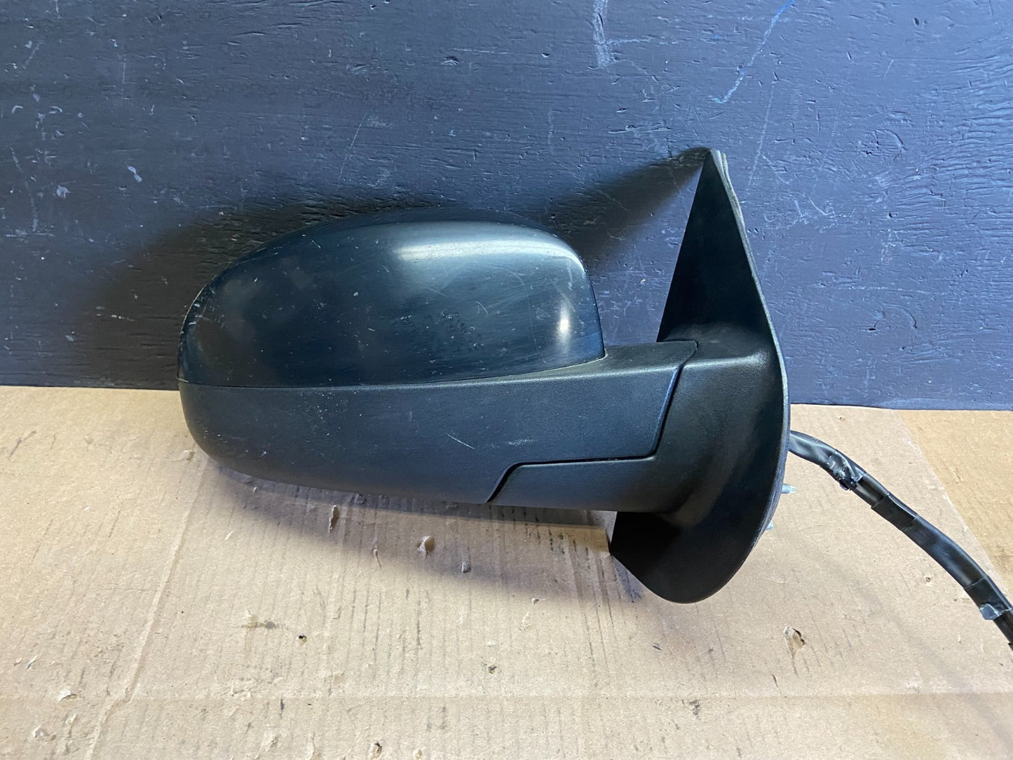 2007-2013 Chevrolet Tahoe Silverado Suburban Right Passenger Mirror AB7747 MS0