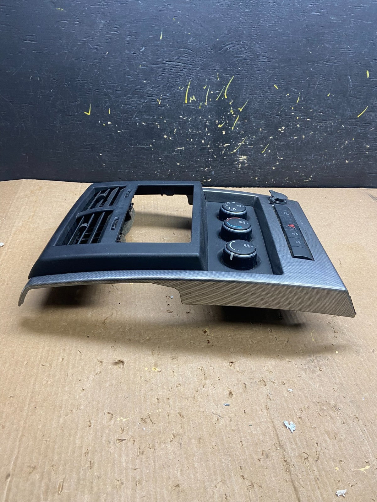 2008 to 2012 Jeep Liberty Dash Climate Temperature Control Radio Bezel Z4244 DG1