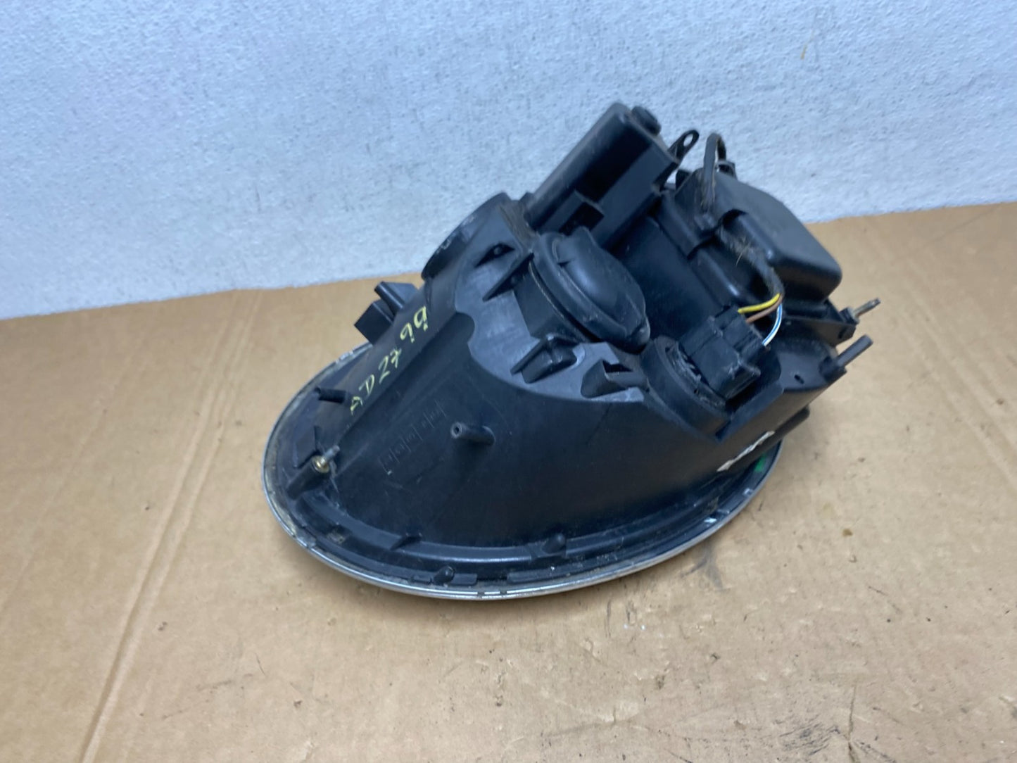 2005 to 2008 Mini Cooper Right Passenger Side Headlight Halogen AD2799 DW5