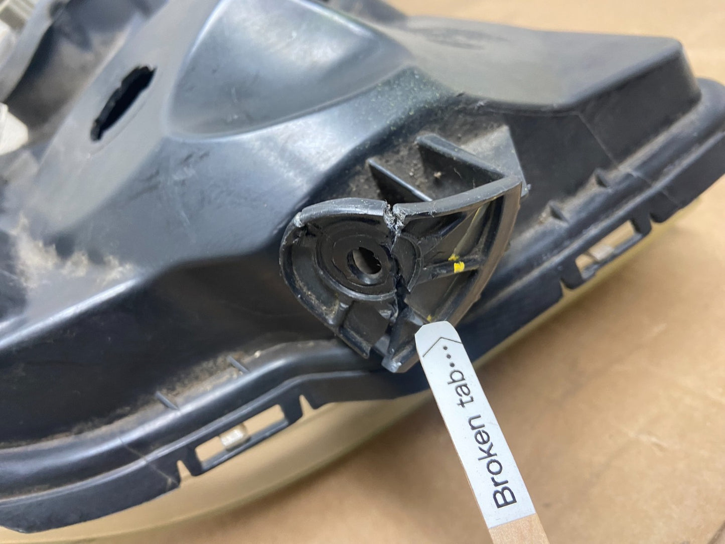 2008-2014 Ford Econoline E150 E250 E350 Right Passenger Headlight Oem Y5085 DW6