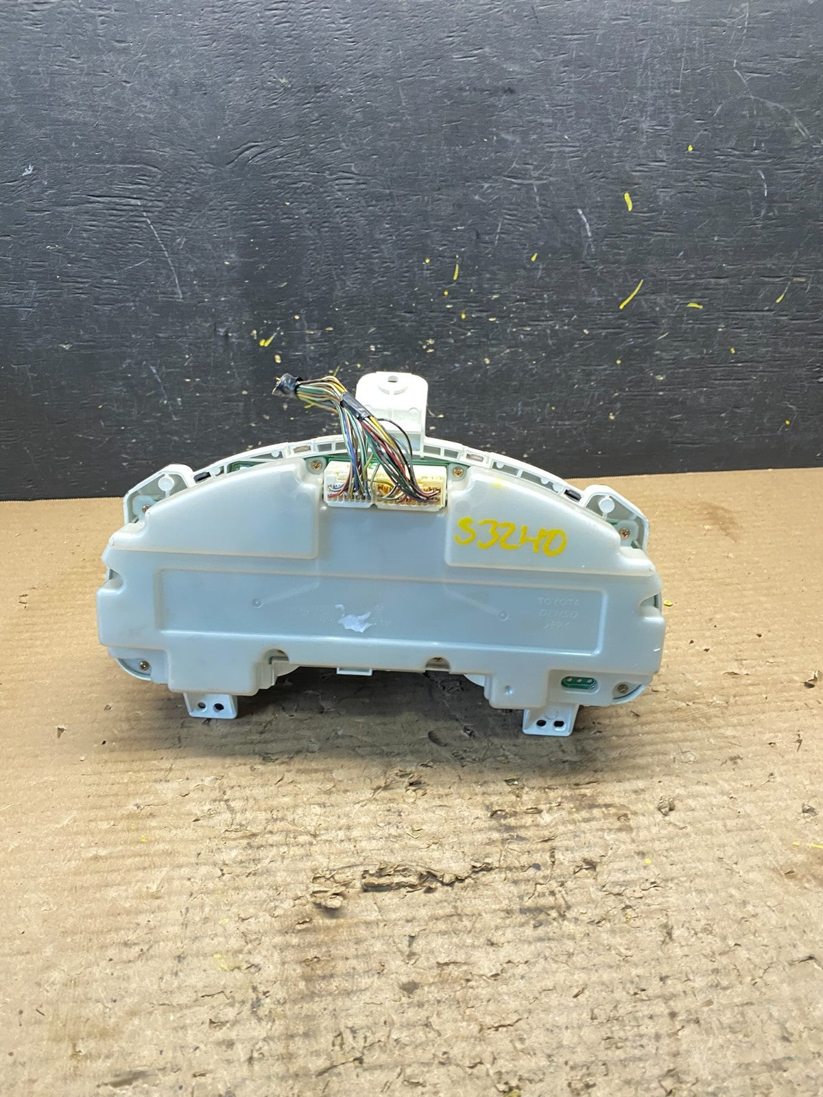 2001 2002 2003 Toyota Highlander Speedometer Insrument Gauge Cluster S3241 DG4