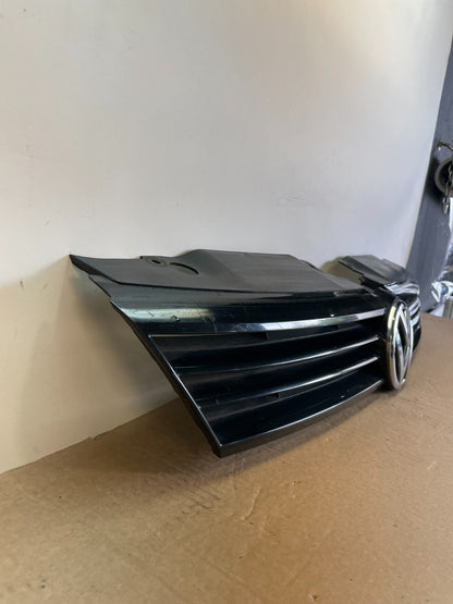 2011 to 2014 Volkswagen Jetta Sedan Front Upper Grille Grill ag9793 DG2