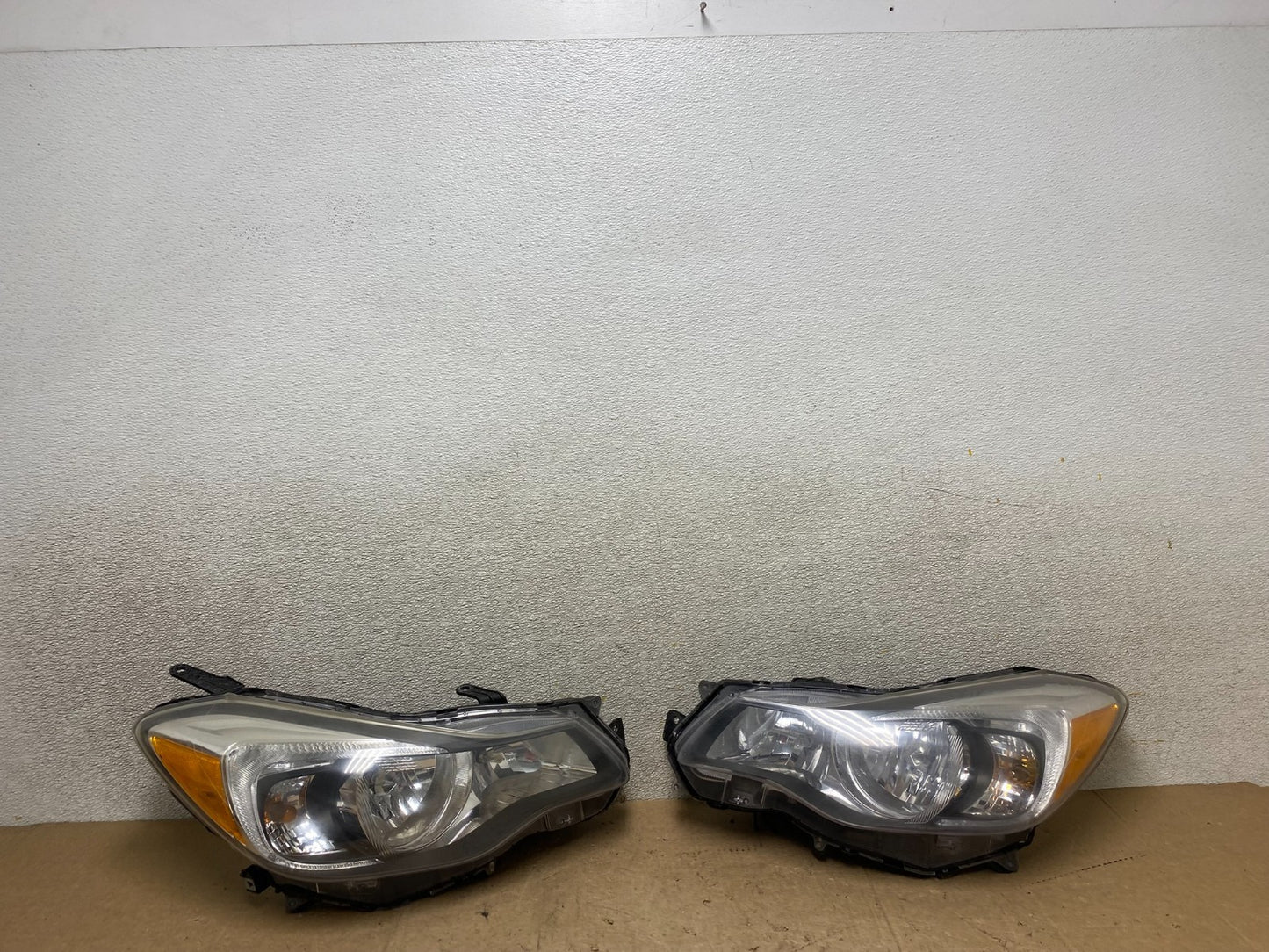 2012-2016 Subaru Impreza Crosstrek Left+Right Halogen Headlights W9147 DW0