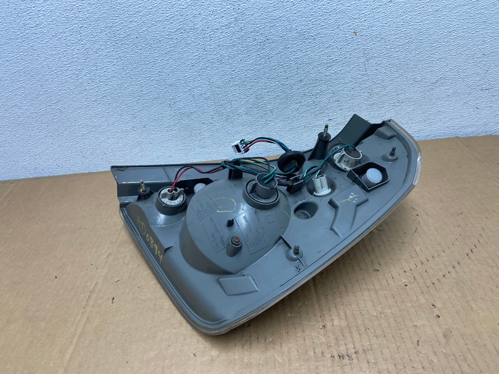 2005 to 2006 Nissan Altima Left Driver Side Tail Light AD0894 LK7