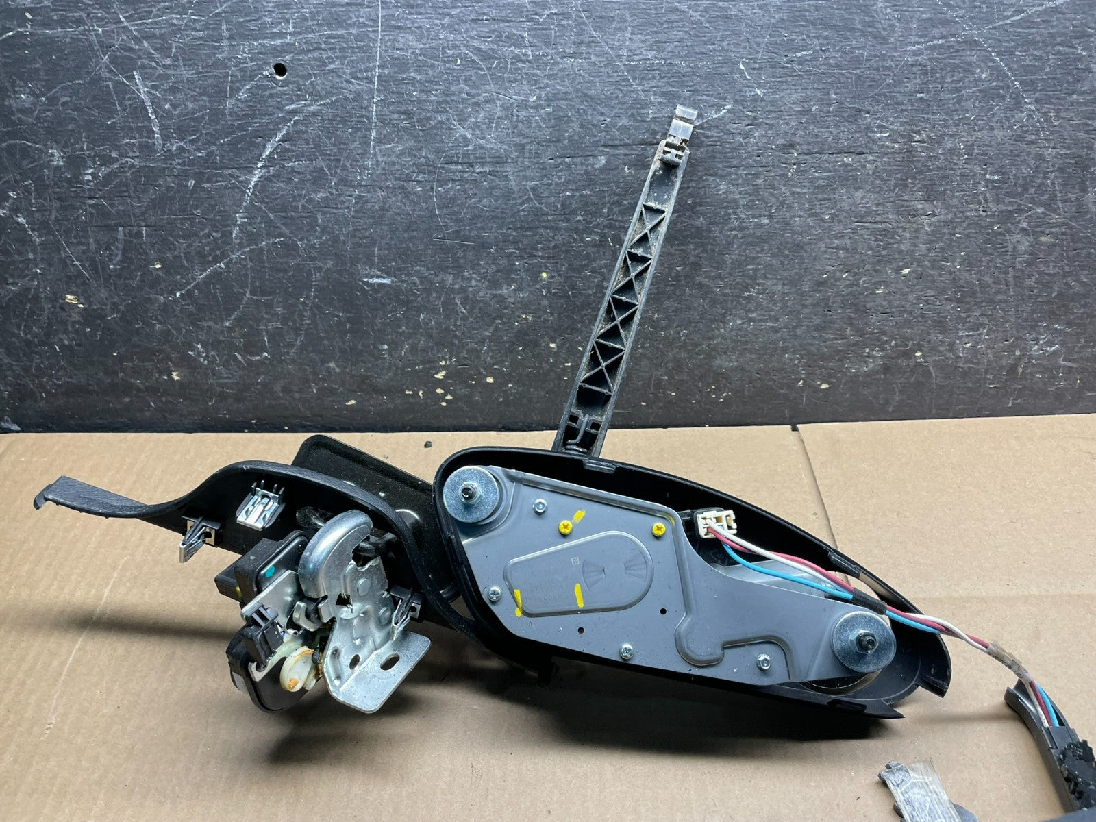 2011-2013 Jeep Grand Cherokee Tailgate Back Door Rear Wiper Motor Wiper V9050 DG5