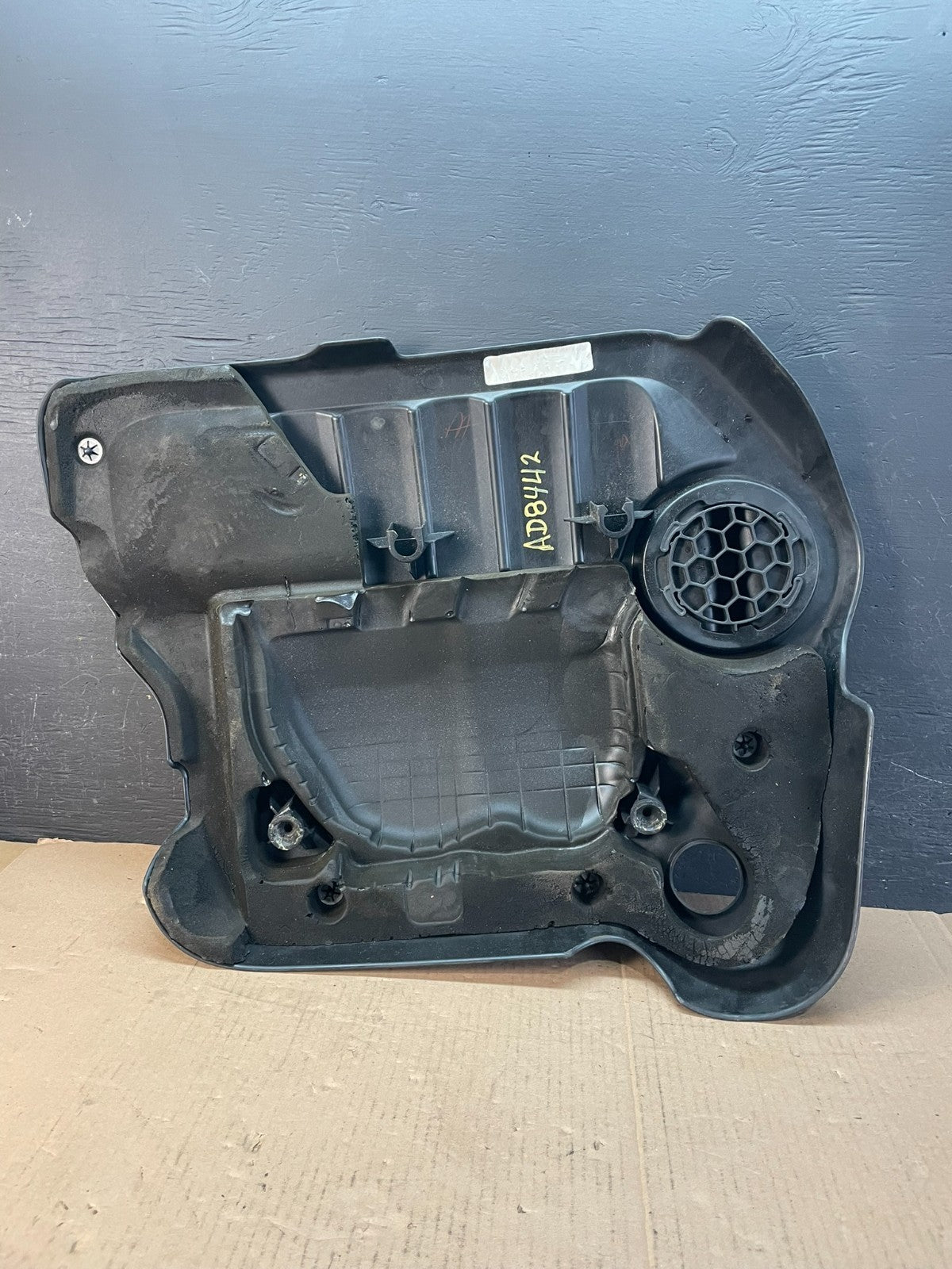 2011 to 2014 Chrysler 200 Avenger 3.6L VVT Engine Motor Cover Shield AD8442 DG3