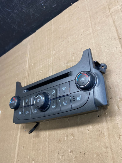 2013 Chevrolet Malibu AC Heat Temperature Climate Control AD7189 DG2