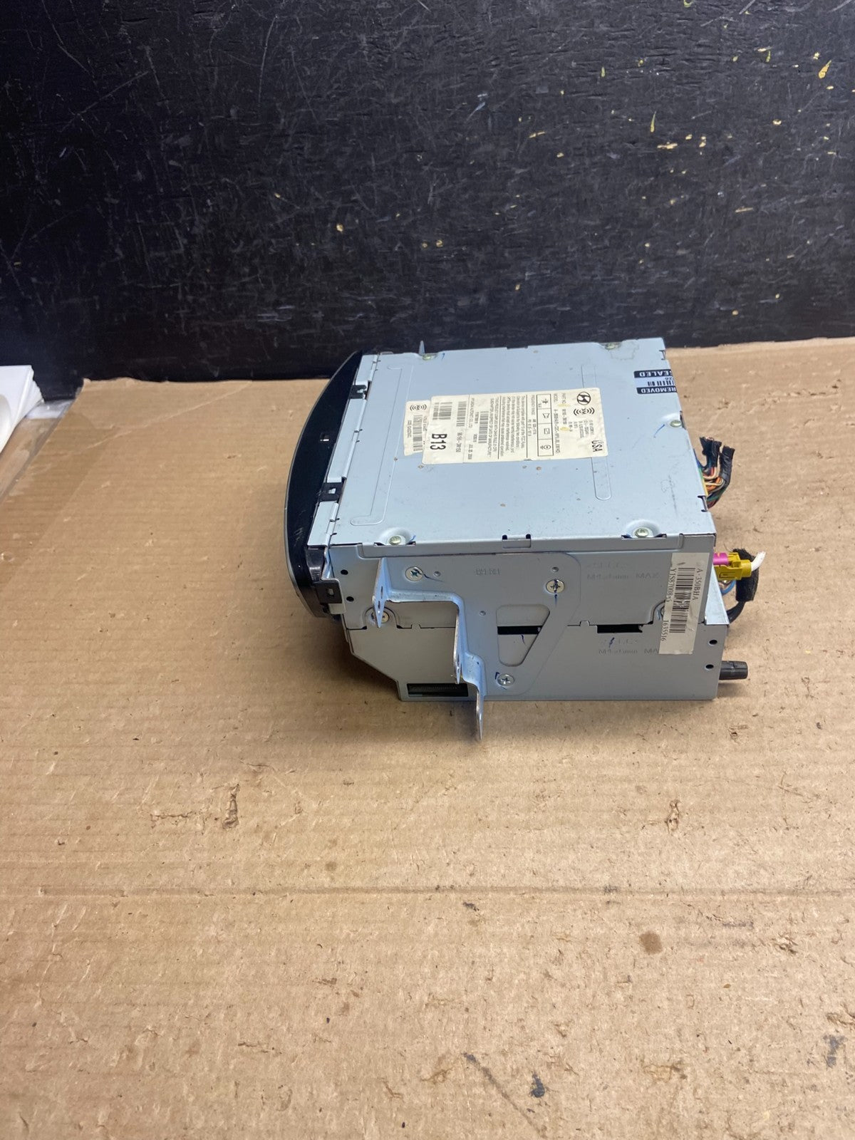 2009-2013 Hyundai Genesis Am Fm Cd Player Radio Receiver AH5411 DG2