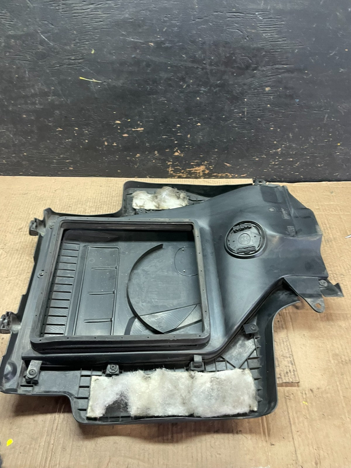 2010 2011 2012 Mazda CX7 CX-7 2.3L Engine Shield Top Cover T2590 DG6
