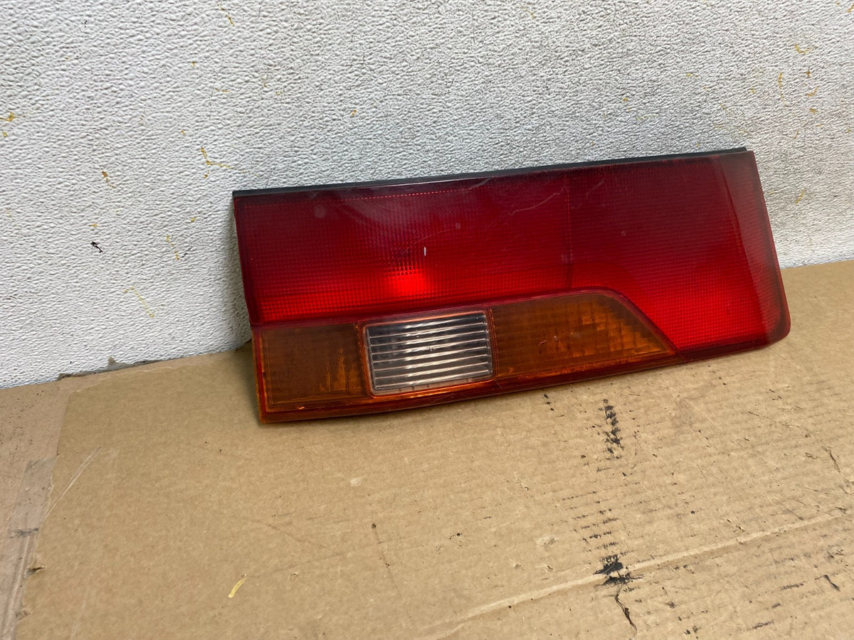 1999 2000 2001 Honda Odyssey Left Driver LH Tail Light Inner AH8099 DW1
