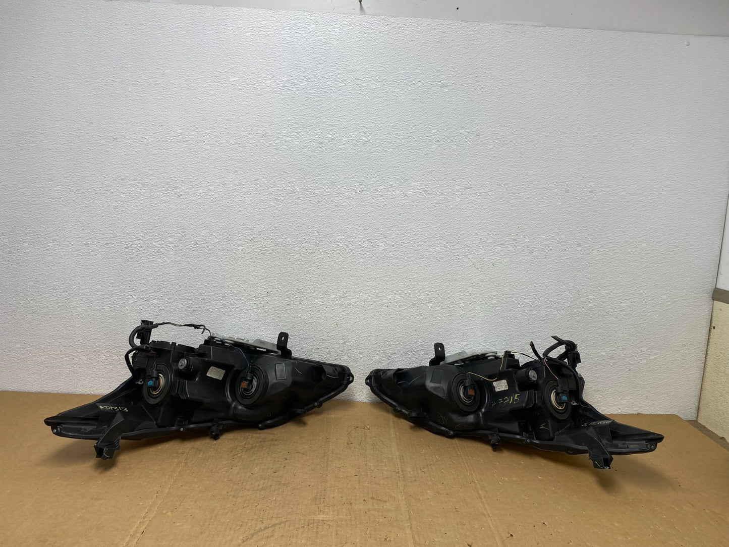 2013 to 2015 Nissan Altima Left+Right Side Set Halogen Headlights AD1313 DW8
