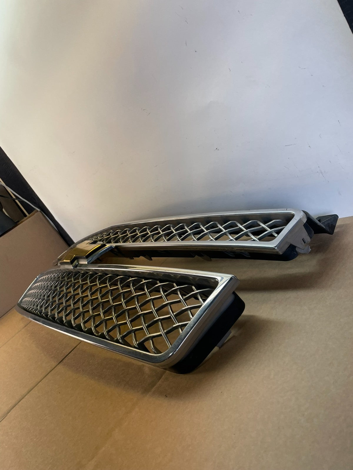 2007 to 2014 Chevrolet Tahoe Suburban Lower Upper Grill Grille Set AH6049 DG1