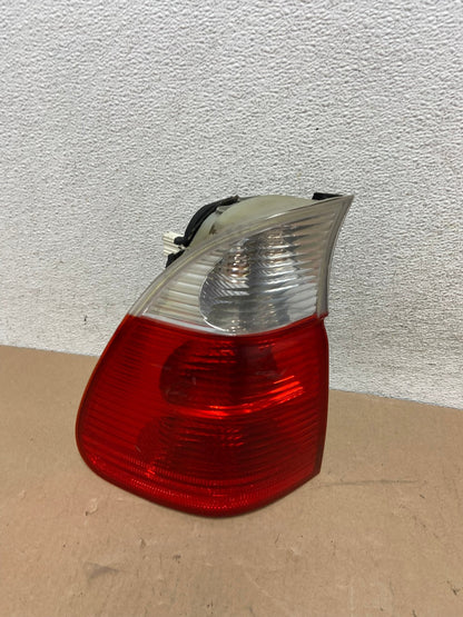 2004 2005 2006 BMW E53 X5 Left Driver Lh Side Tail Light AG4580 LK0