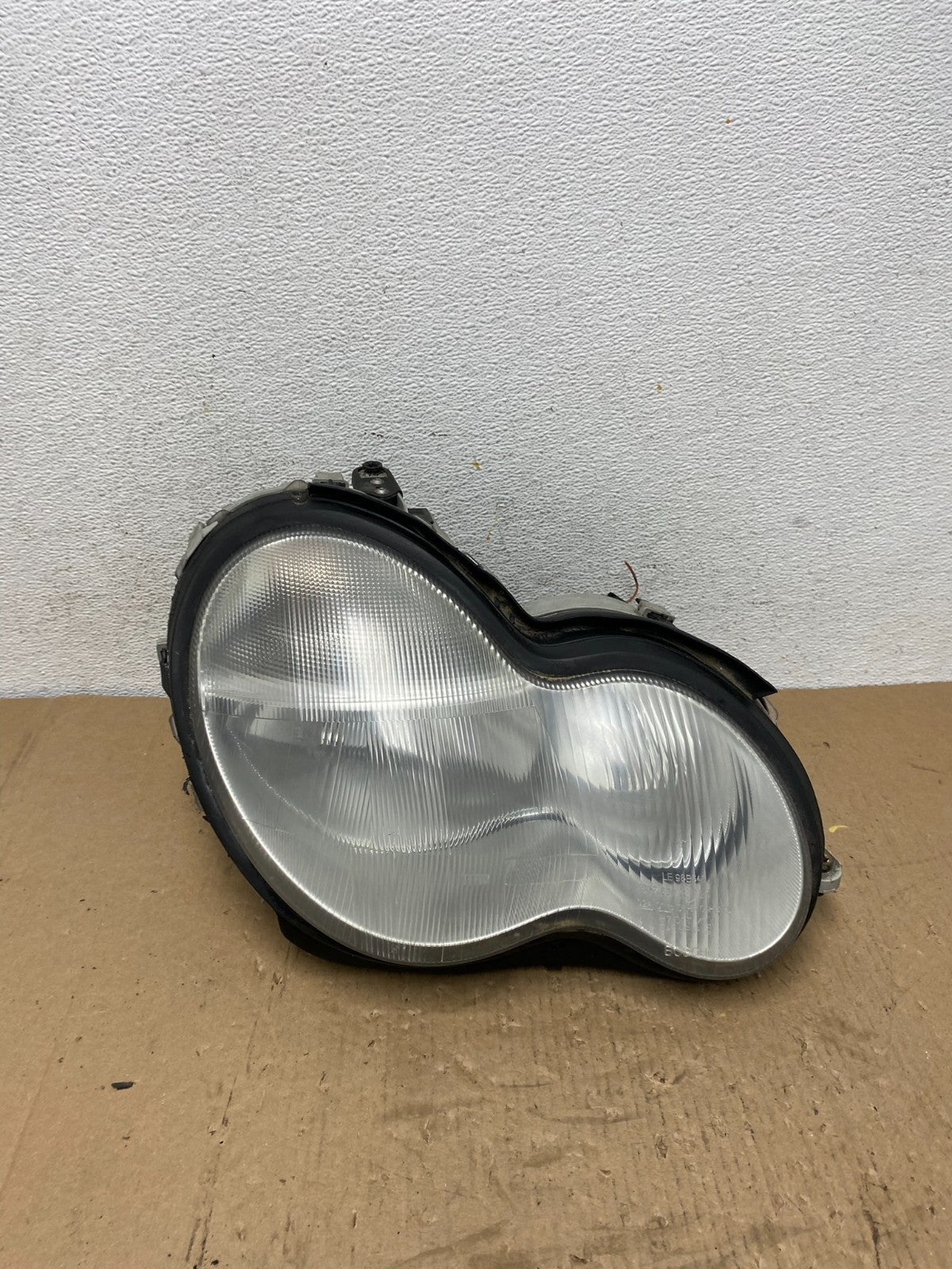 2001 - 2004 Mercedes-Benz C Class Halogen Right Passenger Headlight AD78060