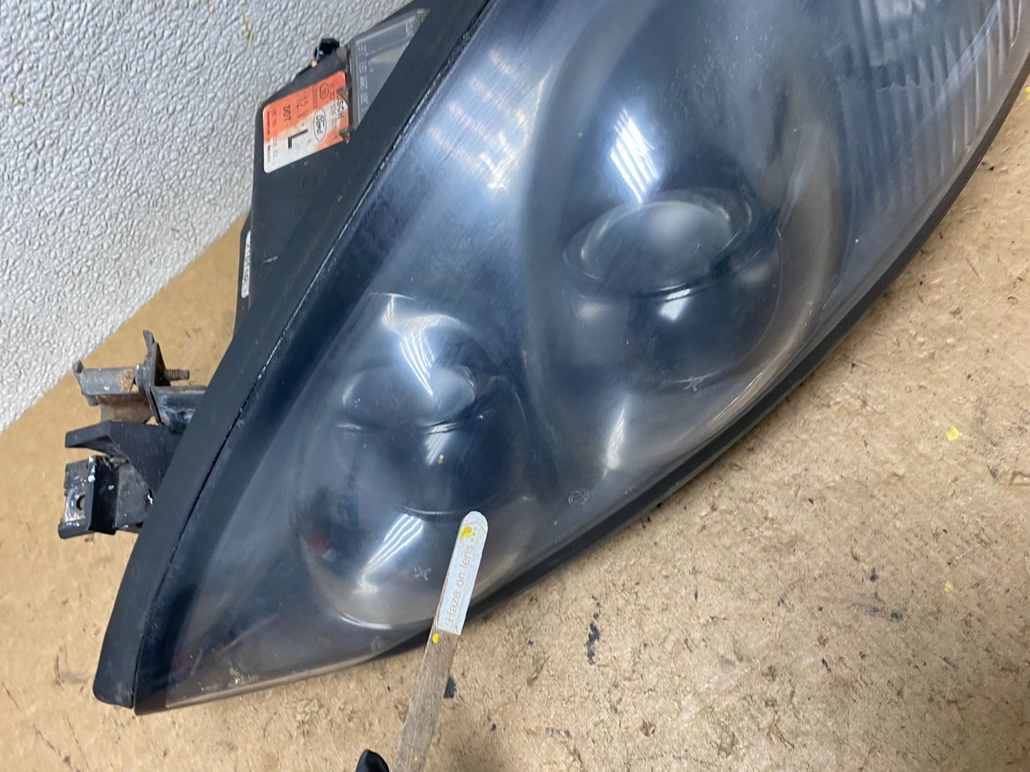 1999 to 2000 Mercury Cougar Left Driver LH Side Headlight T0681 DG5
