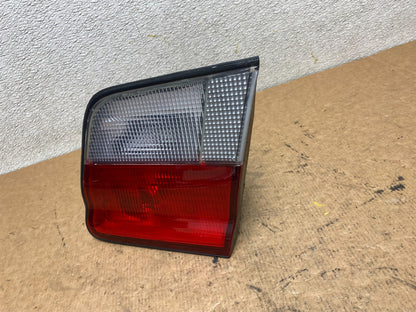 1995 1996 Nissan Maxima Right Passenger RH Side Inner Tail Light Oem S7155 DW1