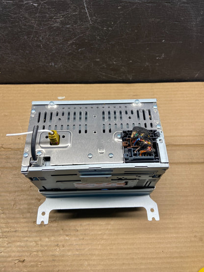 2009-2010 Hyundai Elantra Center Radio Climate Control Air Vent Bezel AE4540 DG5
