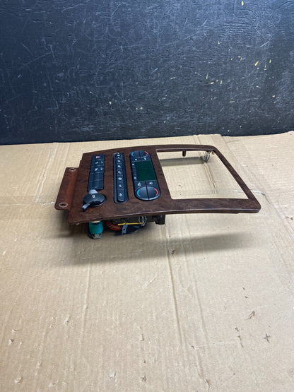 2005 to 2007 Ford Five Hundred Radio Climate Dash Bezel Surround AF2762 DG2