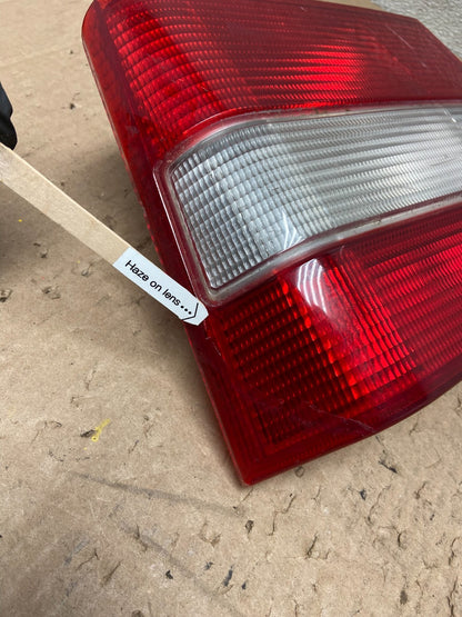 1995 to 1997 Volvo 940 960 Left Driver LH Side Inner Tail Light Oem Y0534 DG4