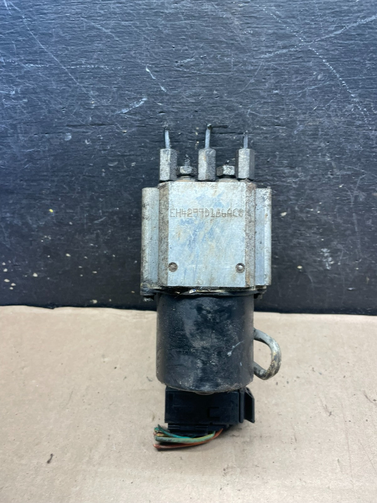 2004 2007 Ford E250 E350 Econoline Anti-Lock ABS Antilock Brake Pump S8249 DG2