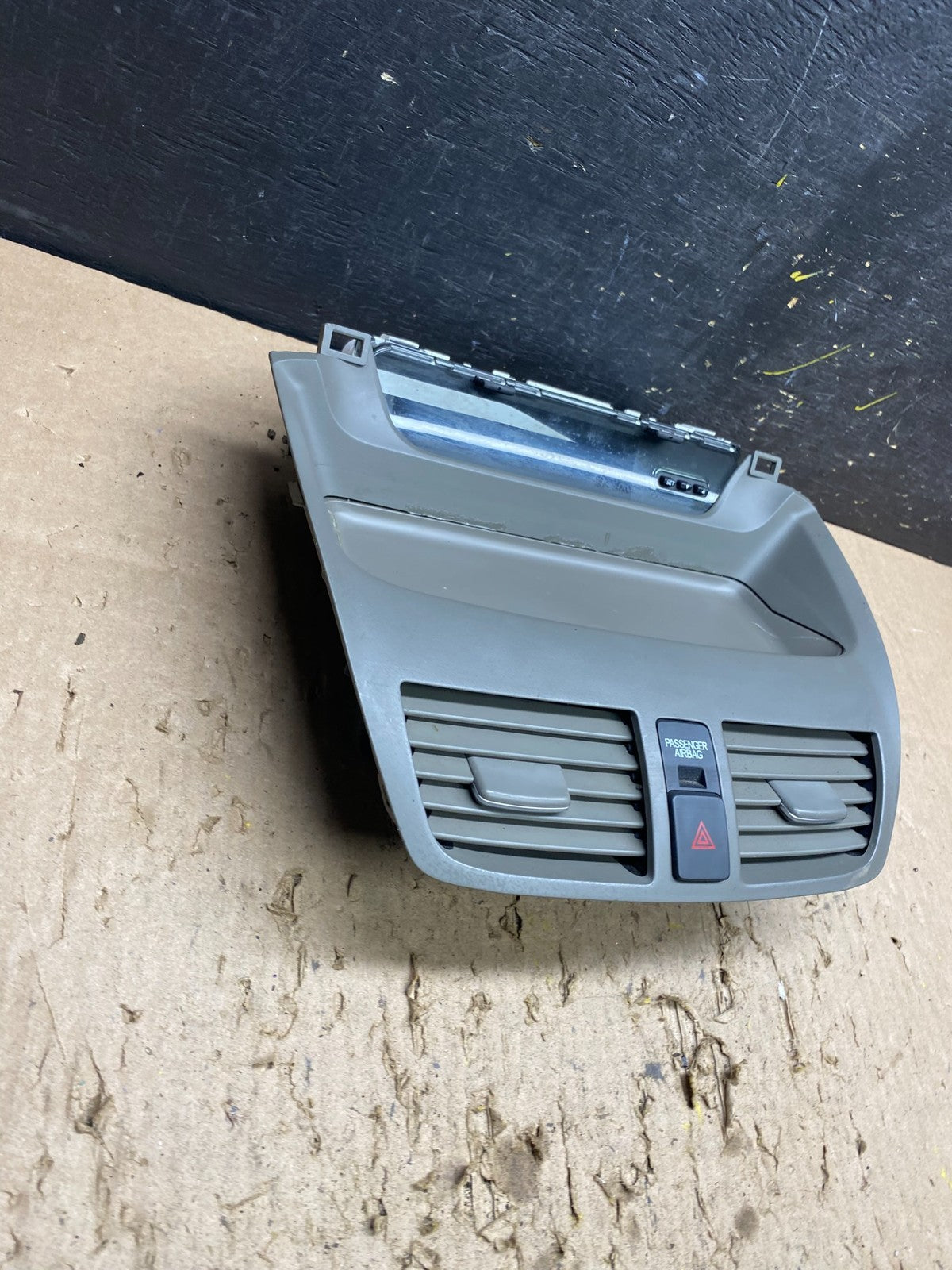 2010 to 2013 Acura Mdx Center Console Upper Air Vent Hazard Trim T8534 DG1