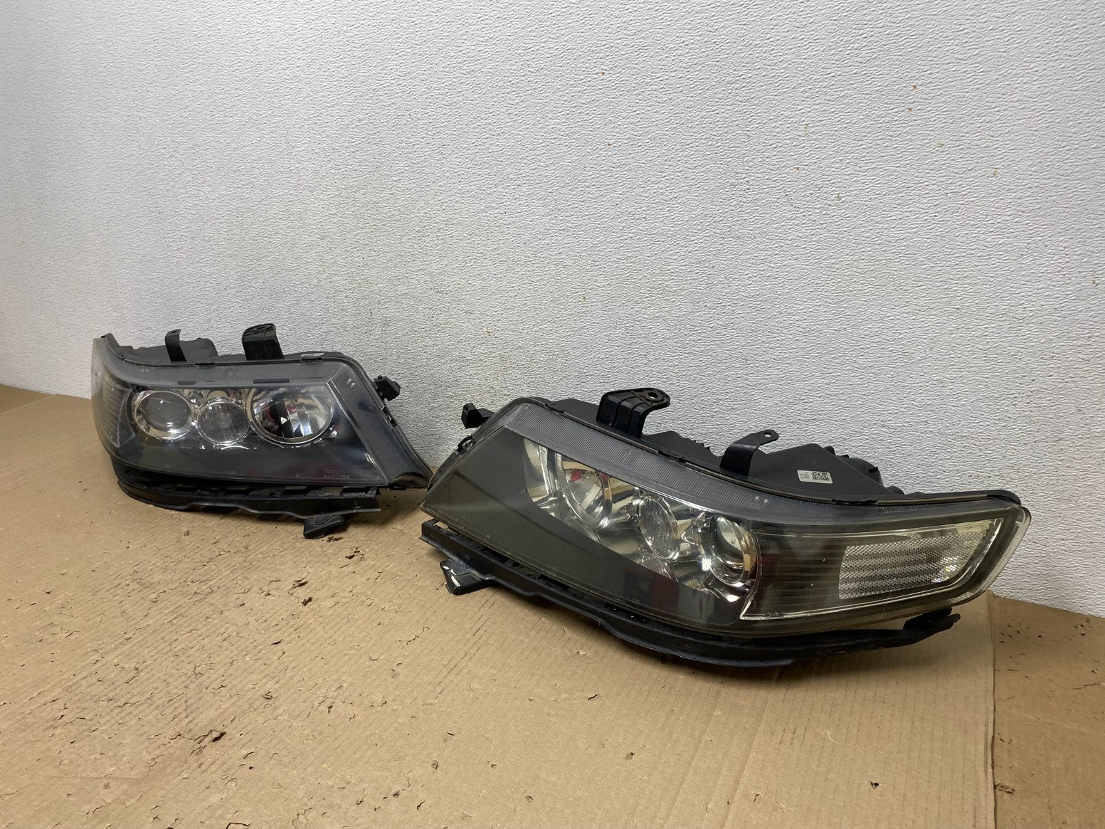2004 to 2008 Acura TSX Left+Right Set Side Xenon HID Headlights AF2872 DG1
