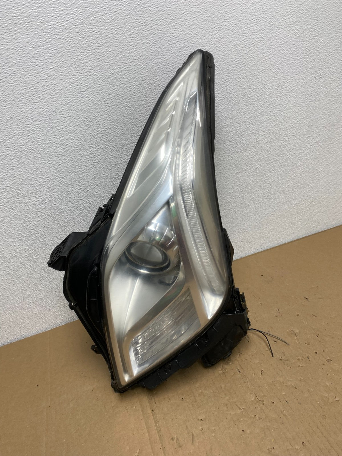 2014-2016 Cadillac XTS Left Driver LH AFS Xenon HID Headlight AB6858 DW2
