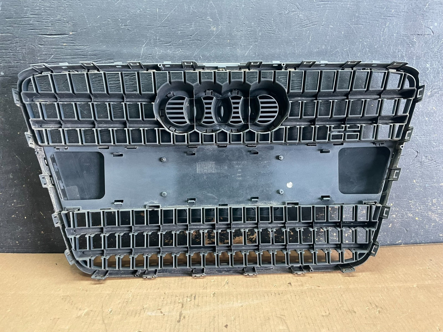 2007 2008 2009 Audi Q7 Front Upper Grill Grille  OEM AA2278 DG3
