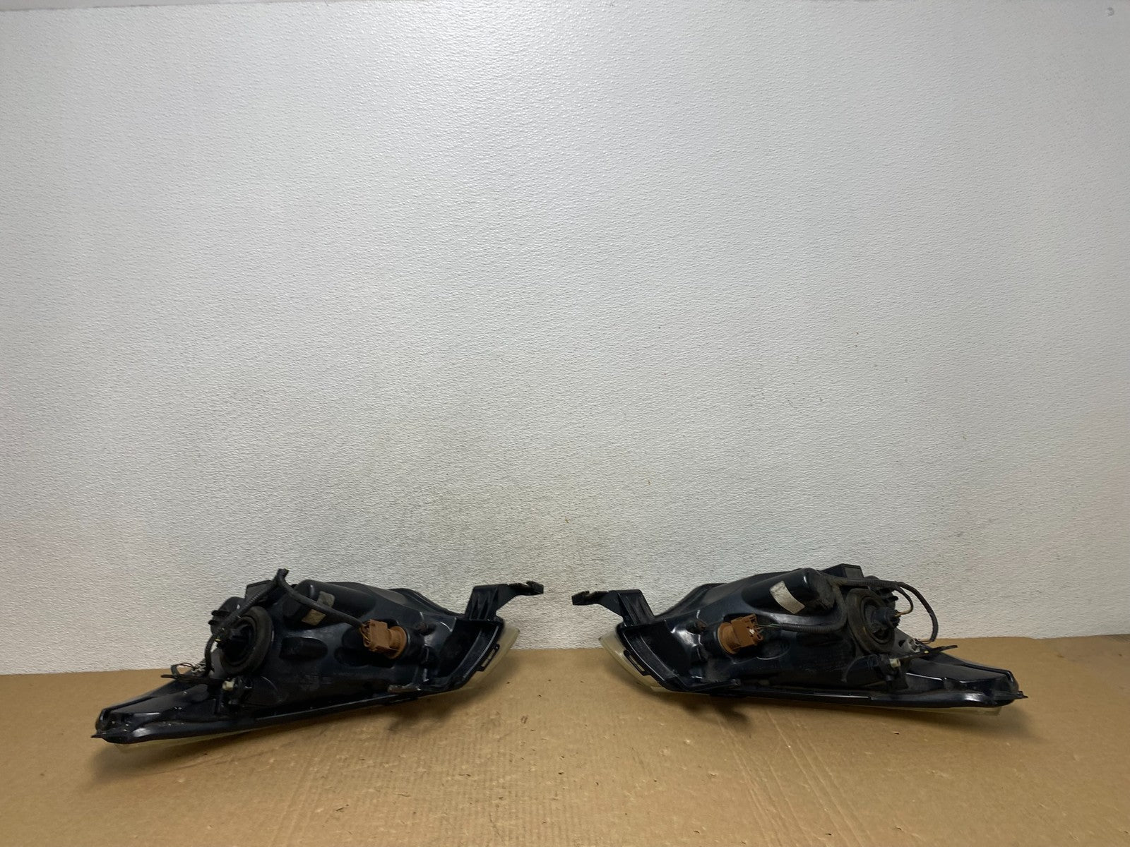 2008 2009 2010 2011 Ford Focus Left+Right Headlights Halogen AG0537 DW10