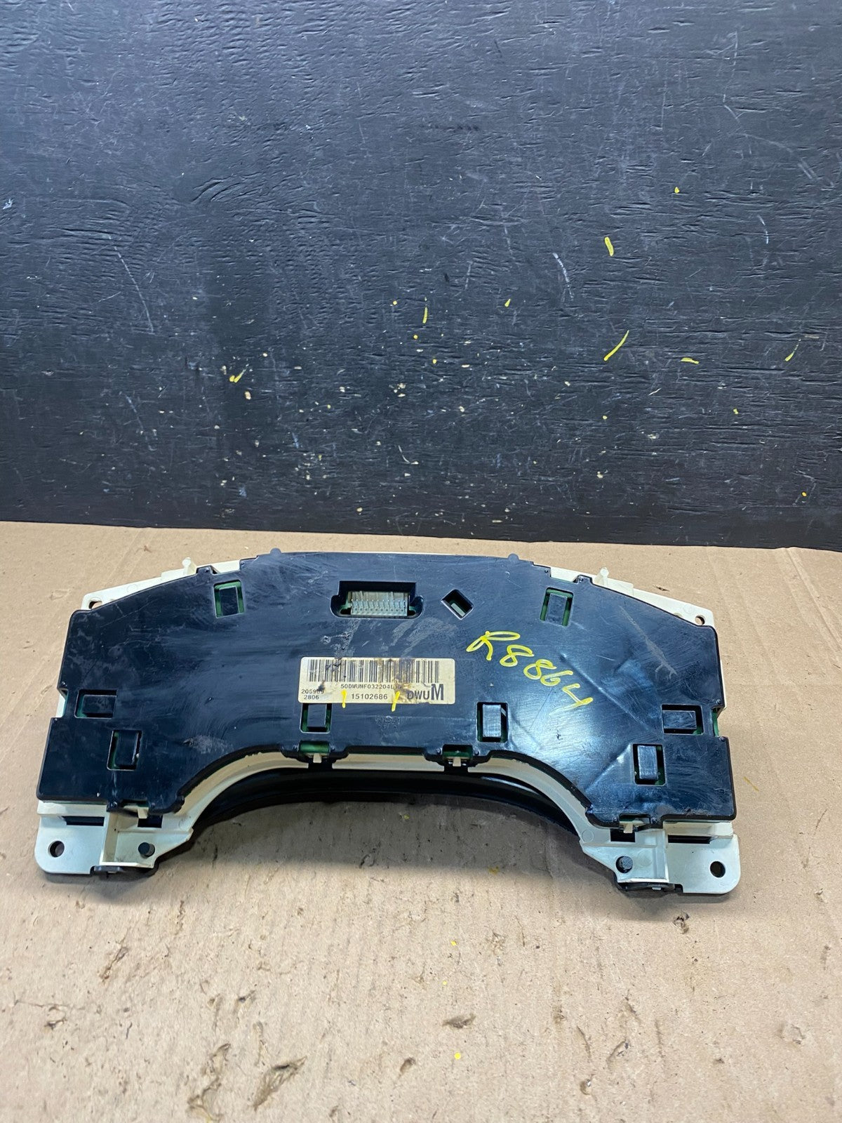 2006 to 2009 Chevrolet Trailblazer Speedometer Cluster Gauge OEM  r8864 DG4