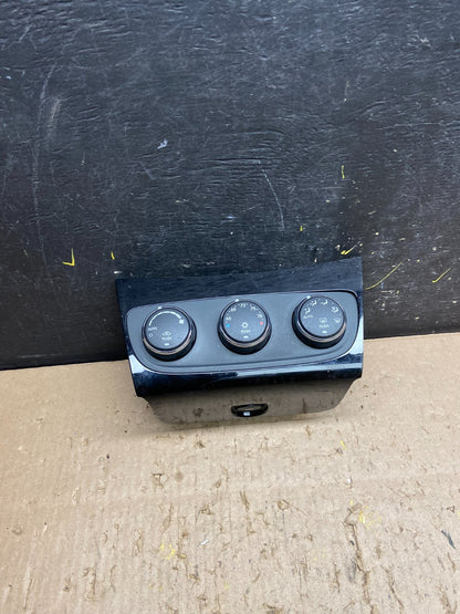 2011-2014 Chrysler 200 Heater AC Climate Switch Temperature Control T8671 DG0