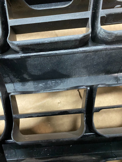 2001 to 2003 Toyota Highlander Front Upper Grille Grill With Emblem V6961 DG9