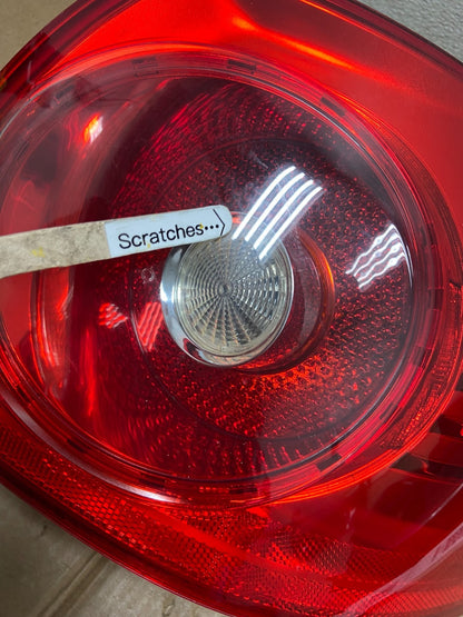 2006 2007 2008 Volkswagen Golf MK5 5 Right Passenger Tail Light AA1549 GD3