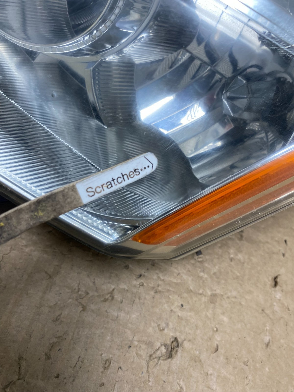 2008 to 2013 Nissan Rogue Left Driver LH Halogen Headlight AF8085 DW3